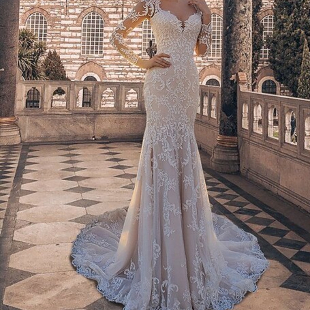 NWT Mermaid Trumpet Wedding Dress Size 4 White